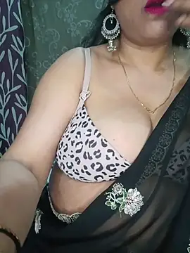 Hot-BHABHI696 online show from April 22, 9:33 am