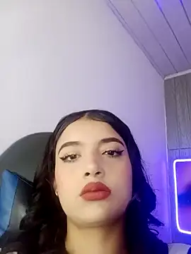 honeyluxe  online show from February 12, 3:56 am