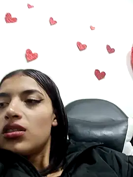 honeyluxe  online show from March 22, 4:38 am