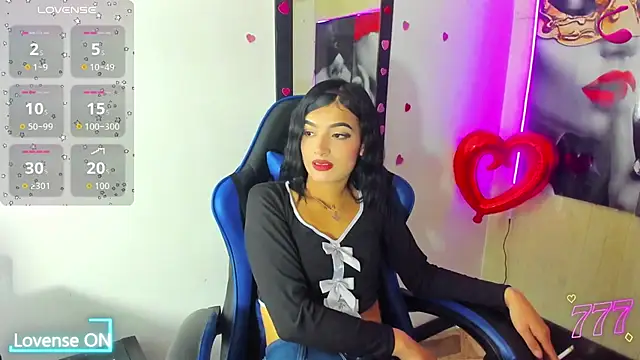 honeyluxe  online show from July 22, 8:33 pm