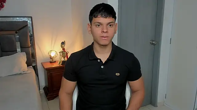 stefan leenox online show from February 9, 7:29 pm