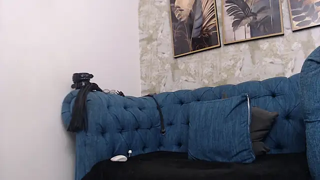 Helen Novoa online show from April 21, 1:42 am