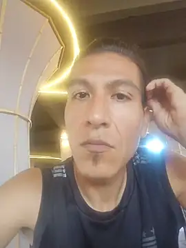 Snapshot of Rodrigohernan19 chatting on April 5, 5:32 pm Rodrigohernan19 online show from April 5, 5:32 pm