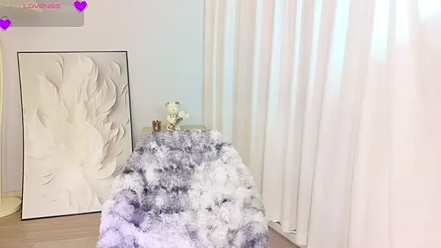 Miaomiao Baby520 online show from April 21, 8:20 am