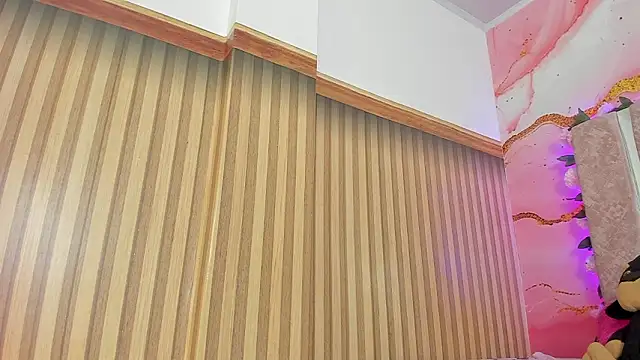 emily velvet   online show from February 9, 6:01 pm