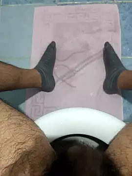 lyonnqw online show from February 10, 4:22 pm