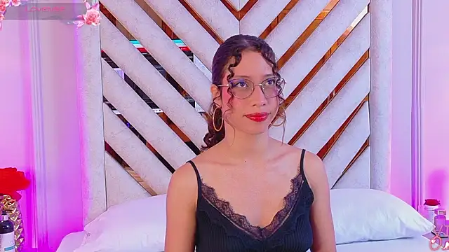 Suzie-Bingham online show from January 15, 7:39 pm