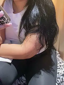 Lina Velvet  online show from April 19, 3:55 pm