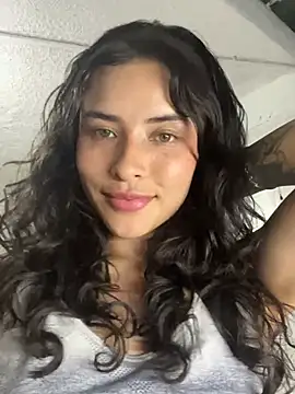 auroramooon online show from January 14, 3:34 am