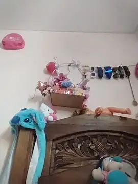 cinthia2011 online show from February 26, 6:51 pm