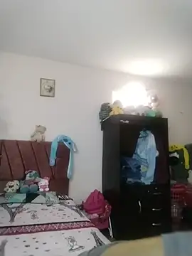 cinthia2011 online show from March 10, 6:02 pm