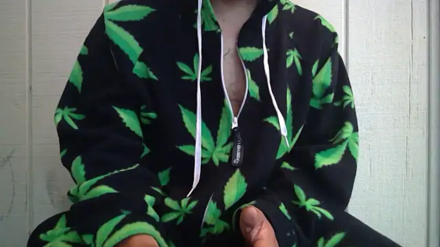 Snapshot of Lonelyboiatl chatting on May 3, 3:18 pm Lonelyboiatl online show from May 3, 3:18 pm