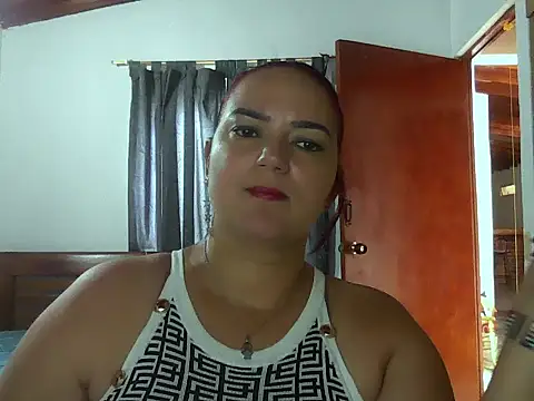 Snapshot of Roja_tentacion chatting on March 13, 7:31 pm Roja tentacion online show from March 13, 7:31 pm