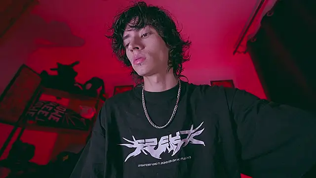 Olliver   y online show from February 6, 5:12 am