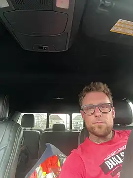 WIDBIGWHITECOCK online show from April 18, 10:32 pm