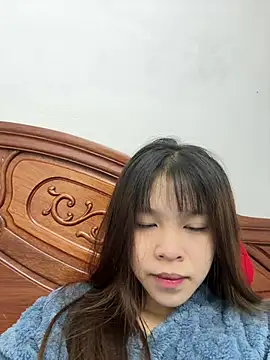 Lyli-122 online show from January 18, 12:36 am