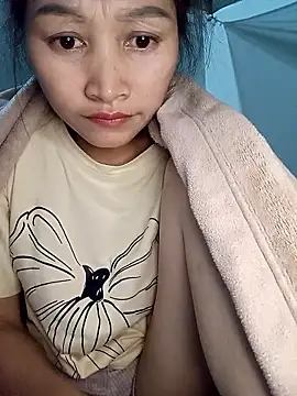 yumyum112 online show from January 19, 2:43 pm