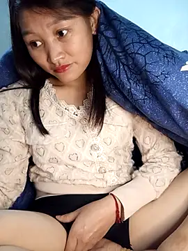 yumyum112 online show from February 17, 2:08 am