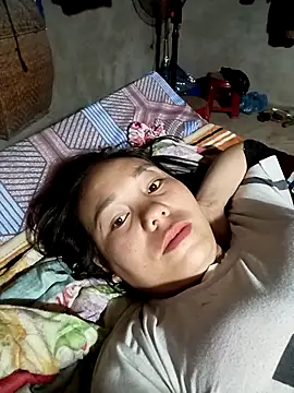 vanvan005 online show from February 2, 11:25 pm