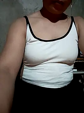 vanvan005 online show from June 26, 11:58 am