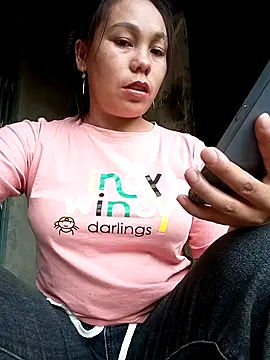 vanvan005 online show from July 17, 11:31 pm