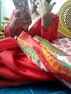 Snapshot of Tattoo_ chatting on June 21, 9:23 am Tattoo online show from June 21, 9:23 am