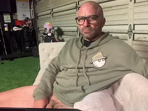 Snapshot of calimeatstick chatting on February 3, 1:49 pm calimeatstick online show from February 3, 1:49 pm