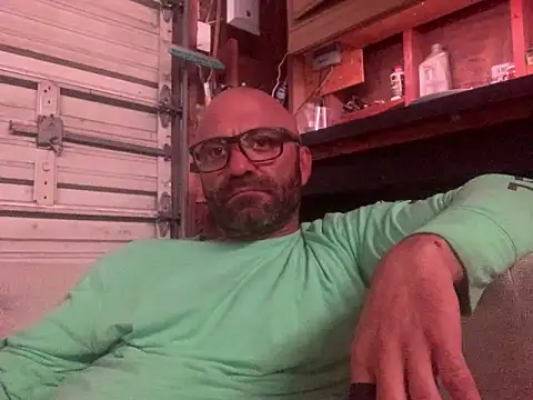 Snapshot of calimeatstick chatting on March 15, 12:22 pm calimeatstick online show from March 15, 12:22 pm