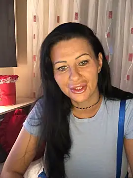 Snapshot of IRISWHITE17 chatting on May 29, 4:43 am IRISWHITE17 online show from May 29, 4:43 am
