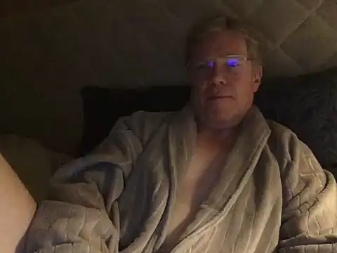 abibull online show from April 18, 7:58 pm