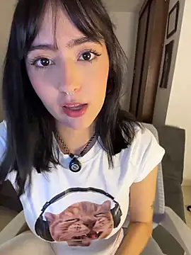 HinaSweet online show from April 24, 12:24 am