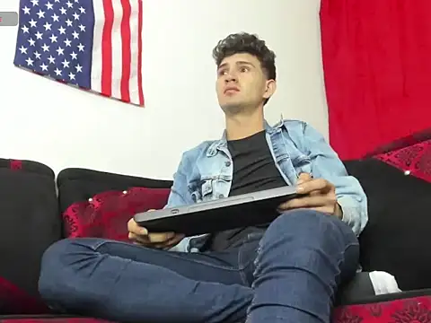 camilo model online show from January 14, 5:13 am