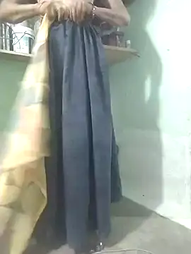 Miss  soniya106 online show from April 18, 5:22 am