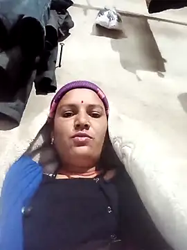 Hot hiuj online show from February 1, 9:13 pm