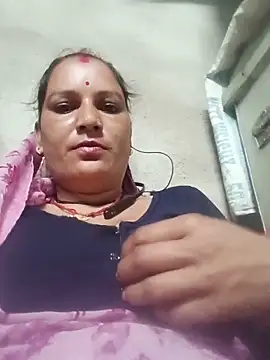 Hot hiuj online show from June 7, 7:50 pm