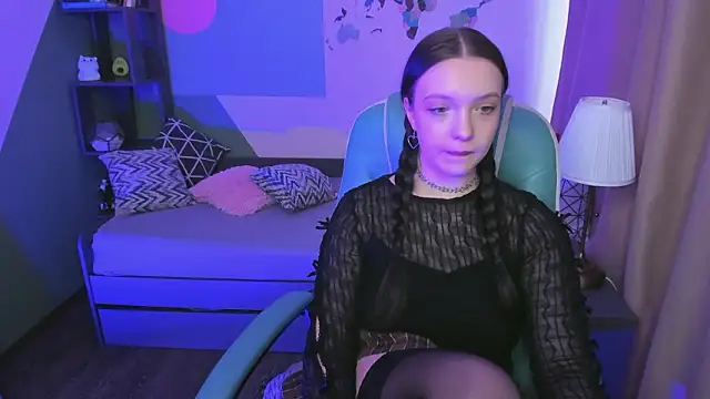 Emily tender online show from February 8, 11:02 am