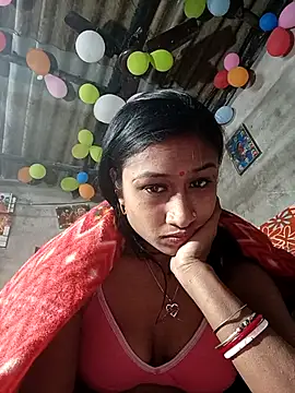 Night-Couple2 online show from January 9, 5:37 pm