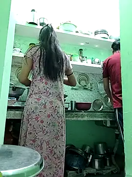 Night-Couple2 online show from March 6, 3:30 pm