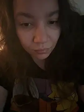 Snapshot of bellakay19 chatting on April 9, 4:12 pm bellakay19 online show from April 9, 4:12 pm