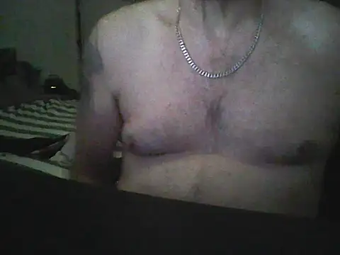 loudandproud online show from April 9, 12:43 am