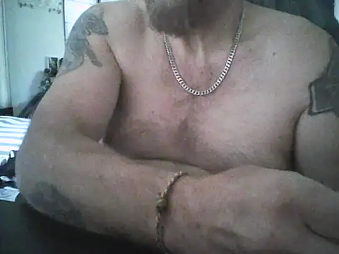 loudandproud online show from April 14, 9:32 pm