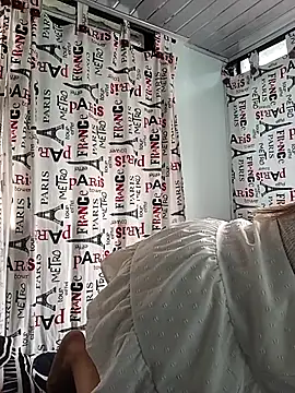 natalliecoopers online show from April 23, 7:16 pm