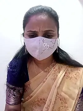 Snapshot of ammulu_sexy chatting on February 19, 4:58 pm ammulu sexy online show from February 19, 4:58 pm