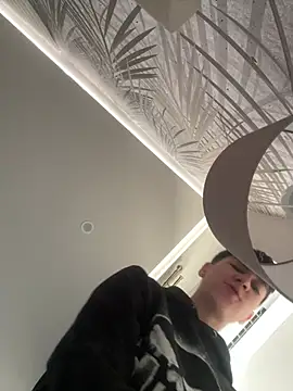 ravenryx online show from April 10, 12:32 pm