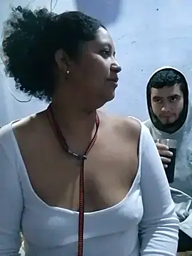 Isabel and Heckler online show from January 16, 9:46 am