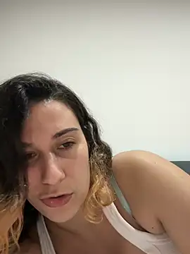 joanaguerreiru online show from March 20, 11:20 pm