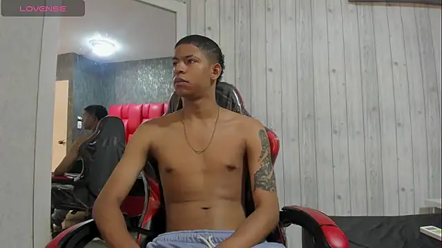  erick j online show from March 21, 8:34 pm