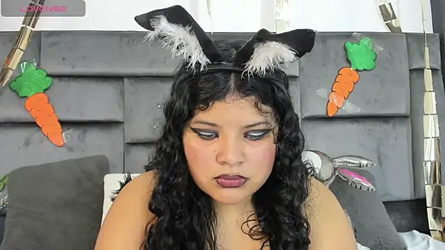 Jessica Beltrann online show from April 4, 7:55 pm