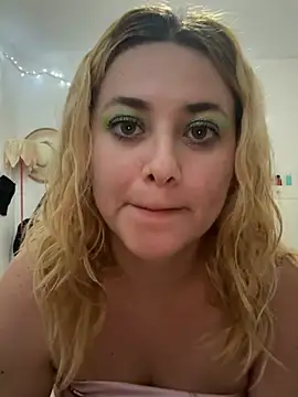 Lililuxx online show from March 4, 7:36 am