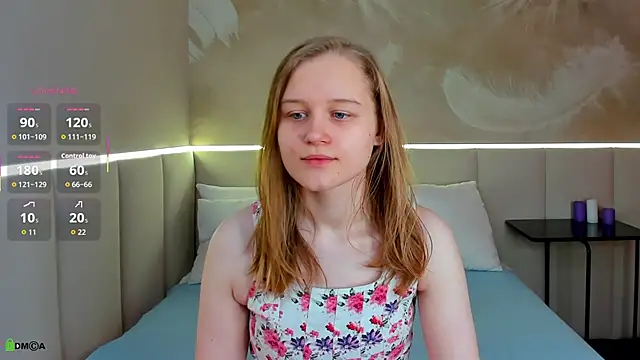 ArtsyMaree online show from January 11, 1:43 am